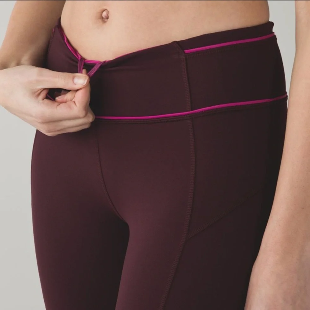 Lululemon $98 Pace Queen Tight *Full On Luxtreme Bordeaux Drama / Raspberry Sz 6